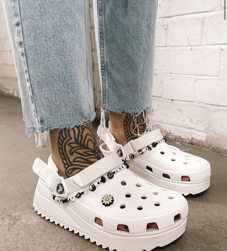 دمپایی کراکس برای استایل های شیک و لاکچری 5 دمپایی کراکس اصل